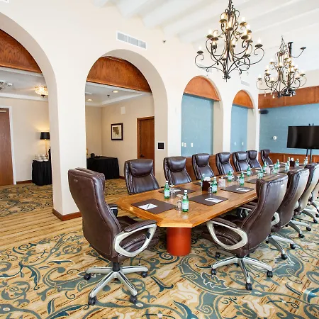 Crowne Plaza Phoenix - Chandler Golf Resort By Ihg-3